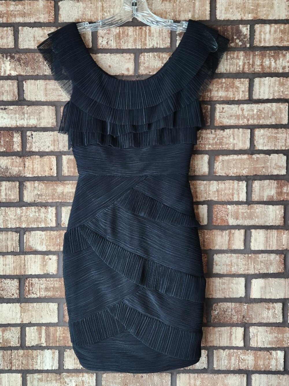 BCBGMaxAzria Black Sleeveless Ruffle Neck Mini Dress Size 2